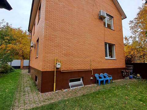 будинок за адресою Шкільна вул.