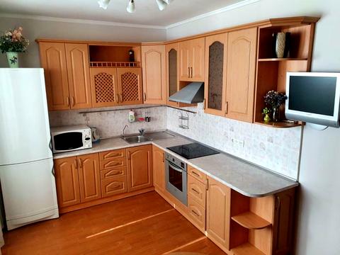 квартира за адресою Анни Ахматової вул., 16б