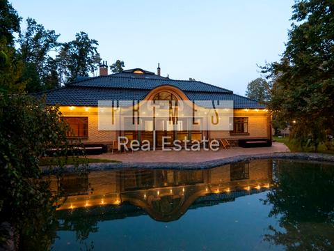 комерційна за адресою Курортна вул. (Великого Жовтня), 25