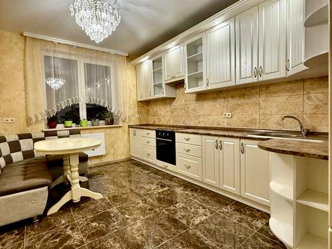 квартира за адресою Перлинна вул., 58