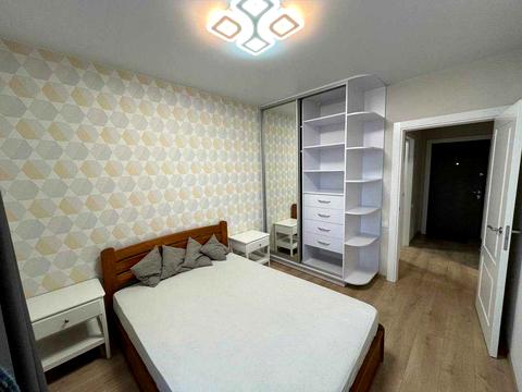 квартира за адресою Київ, Салютна вул., 2к6
