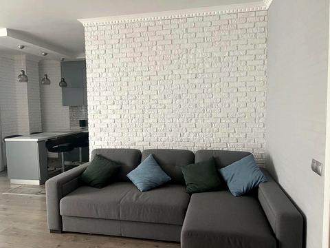 квартира по адресу Александровская ул., 1