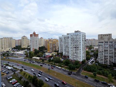 квартира за адресою Дніпровська набережна вул., 14