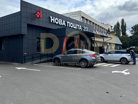 комерційна за адресою Автозаводська вул., 18-А