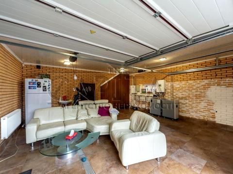 будинок за адресою святкова