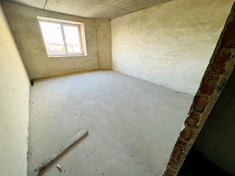 квартира за адресою Довженка вул., 32