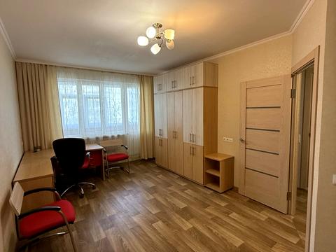 квартира за адресою Наталії Ужвій вул., 100