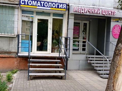 комерційна за адресою Калинова вул., 70