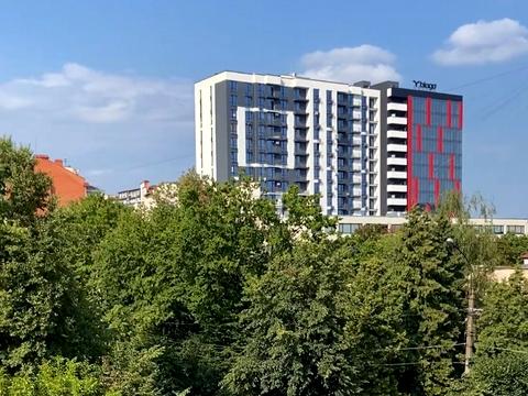 квартира за адресою Коновальця, 80 а
