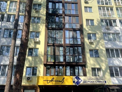 комерційна за адресою 11-та Лінія вул., 4