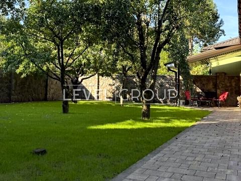 будинок за адресою Богатирська вул., 30а