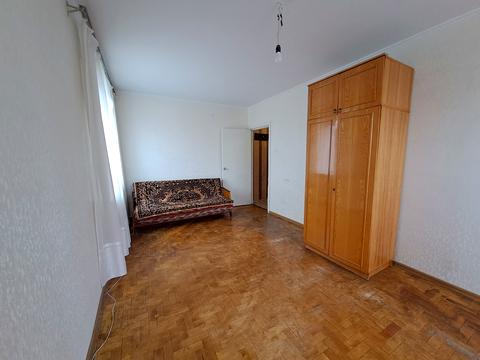 квартира за адресою Коновальця вул., 6