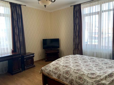 будинок за адресою Зоряна вул.