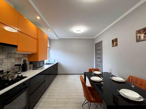 квартира за адресою Андрія Мельника вул., 10