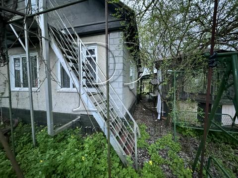 будинок за адресою Центральна вулиця