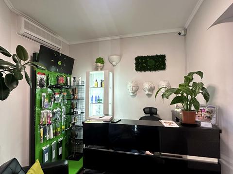 комерційна за адресою Канатна вул., 60