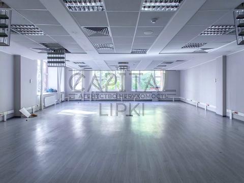 комерційна за адресою Дмитрівська вул., 92