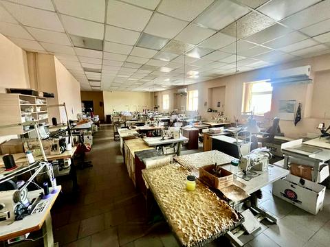 комерційна за адресою Полонської-Василенко вул. (Желваківського), 111