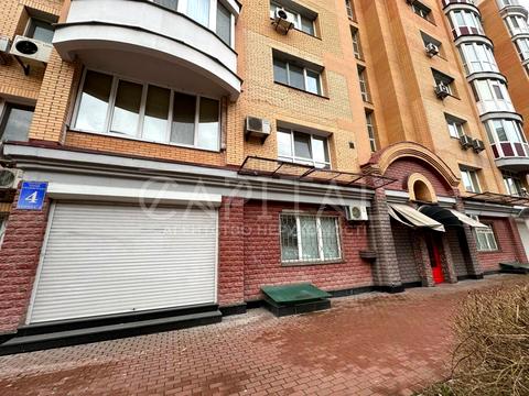 комерційна за адресою Володимира Івасюка просп. (Героїв Сталінграду), 4