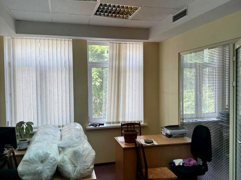 комерційна за адресою Щекавицька вул., 30/39