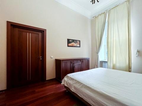 квартира за адресою Богдана Хмельницького вул., 10
