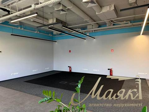 комерційна за адресою Сім'ї Прахових вул. (Гайдара), 58