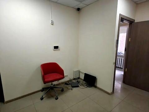 комерційна за адресою Володимирська вул., 51/53