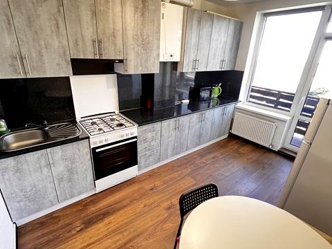 квартира за адресою Героїв Небесної Сотні просп., 16/1