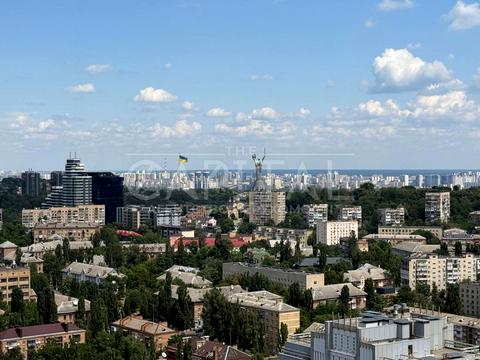 квартира за адресою Андрія Верхогляда вул. (Михайла Драгомирова), 4Б