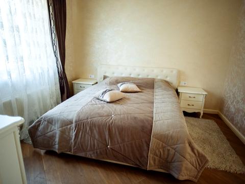 комерційна за адресою Лісова, 1