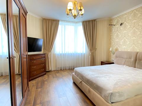 квартира по адресу Андрія Малишка ул. (Льва Толстого), 94