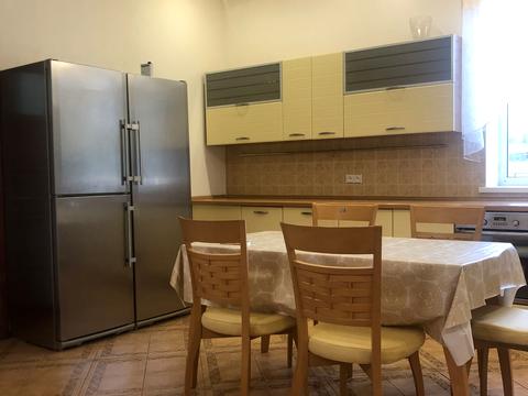 будинок за адресою Грушевського вул.