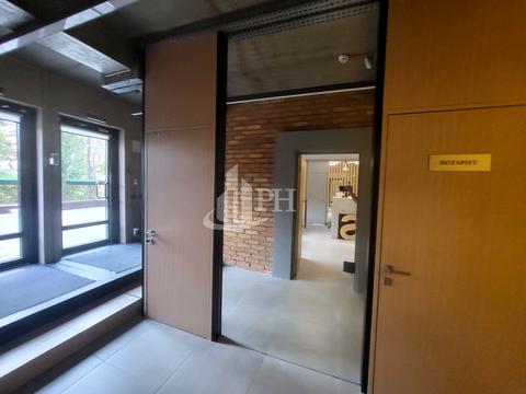 комерційна за адресою Гоголівська вул., 14