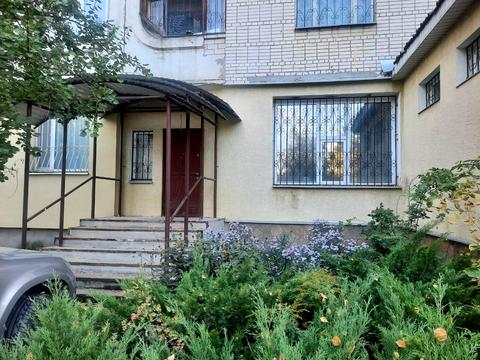 комерційна за адресою Івана Сірка вул. (Дем'яна Коротченка), 2