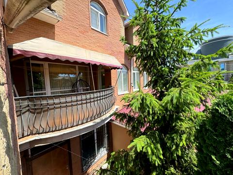 дом по адресу 2- й переулок Костанди