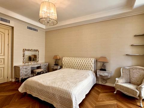 квартира за адресою Старонаводницька вул., 6-Б