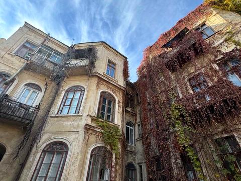 комерційна за адресою Ніжинська вул., 53