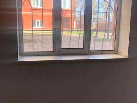 комерційна за адресою Мечникова вул., 106