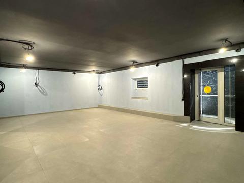 комерційна за адресою Незалежності вул. (Космонавта Попова), 15 к2