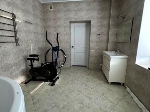 будинок за адресою Святкова