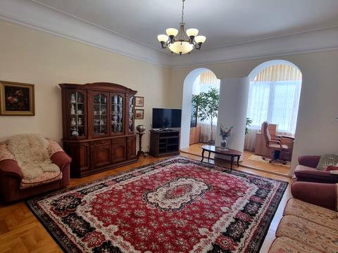 квартира за адресою Академіка Богомольця вул., 7/14