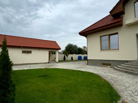 будинок за адресою с. Баранинці, Центральна