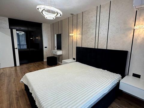 квартира за адресою Юліана Пелеша вул., 1