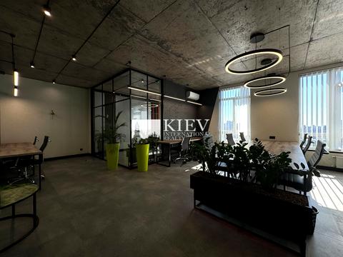 комерційна за адресою Жилянська вул., 68