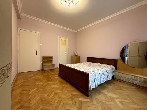 квартира по адресу Глубокая ул., 13