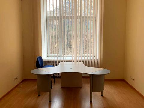 коммерческая по адресу Хрещатик, 7/11