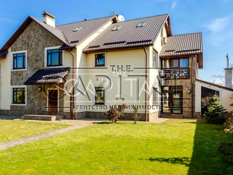 будинок за адресою Центральна вул., 45