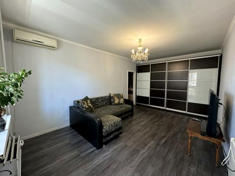 квартира за адресою Княжий Затон вул., 12