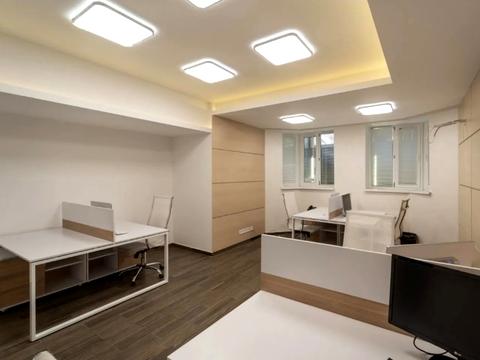 коммерческая по адресу Зоопарковая ул., 8