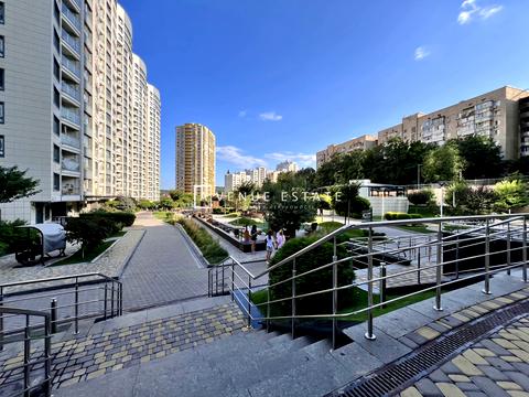 квартира по адресу Голосеевский просп. (40-летия Октября), 60